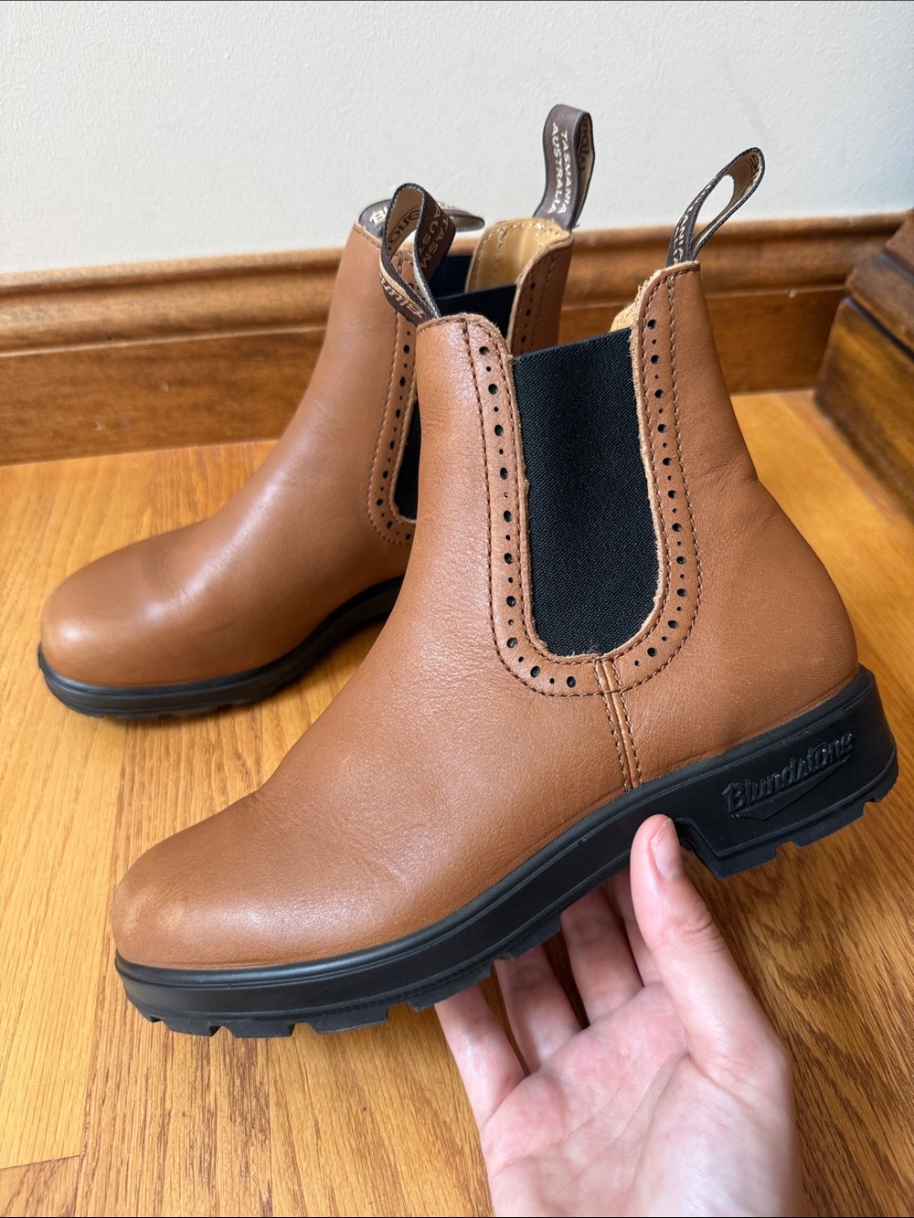 Blundstone Originals #2215 Camel Leather Chelsea Boots US Women’s 6 - Picture 3 of 12